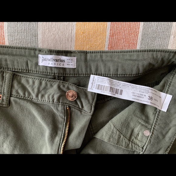 Short - Picture 3 of 3